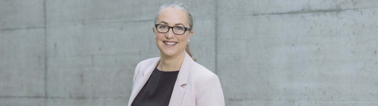 Portrait of Dr Helen Durham