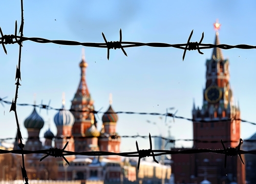 Kremlin with barbed wire