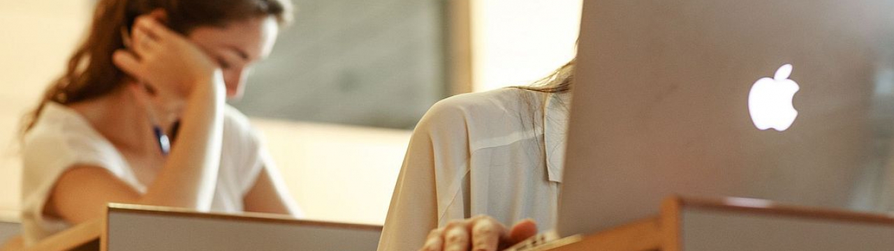 Students during a Geneva Academy's course