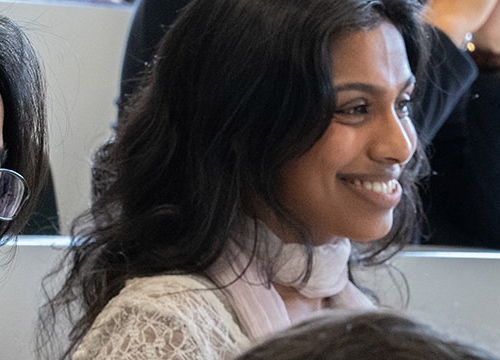 Students discussing in the Villa Moynier Classroom