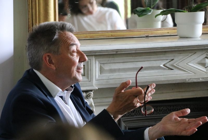 Peter Maurer, Former ICRC President, exchanges with students