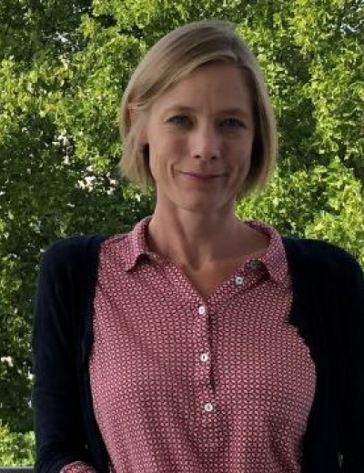 Portrait of Lindsey Cameron